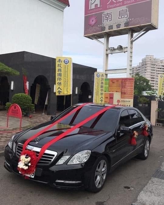 台中結婚禮車熱門車款-賓士 W212 E 