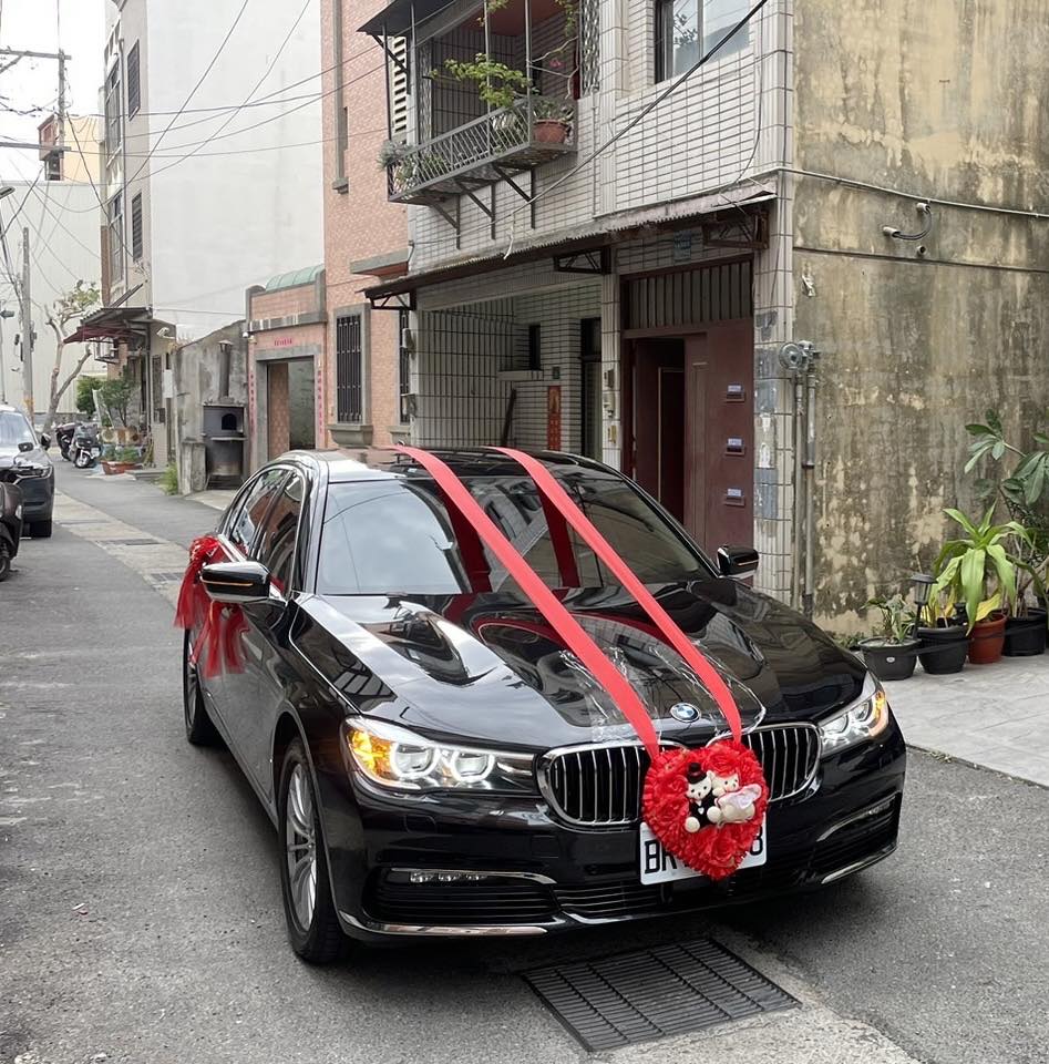 中部結婚禮車推薦-1中部 最大 結婚 禮車 服務  永愛 幸福 結婚 禮車