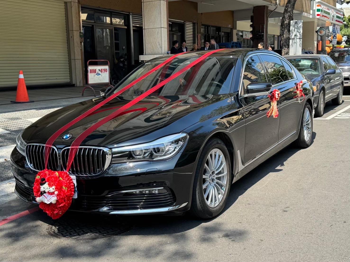 中部結婚禮車推薦-1台中結婚禮車 台中婚禮禮車 (永愛幸福結婚禮車)