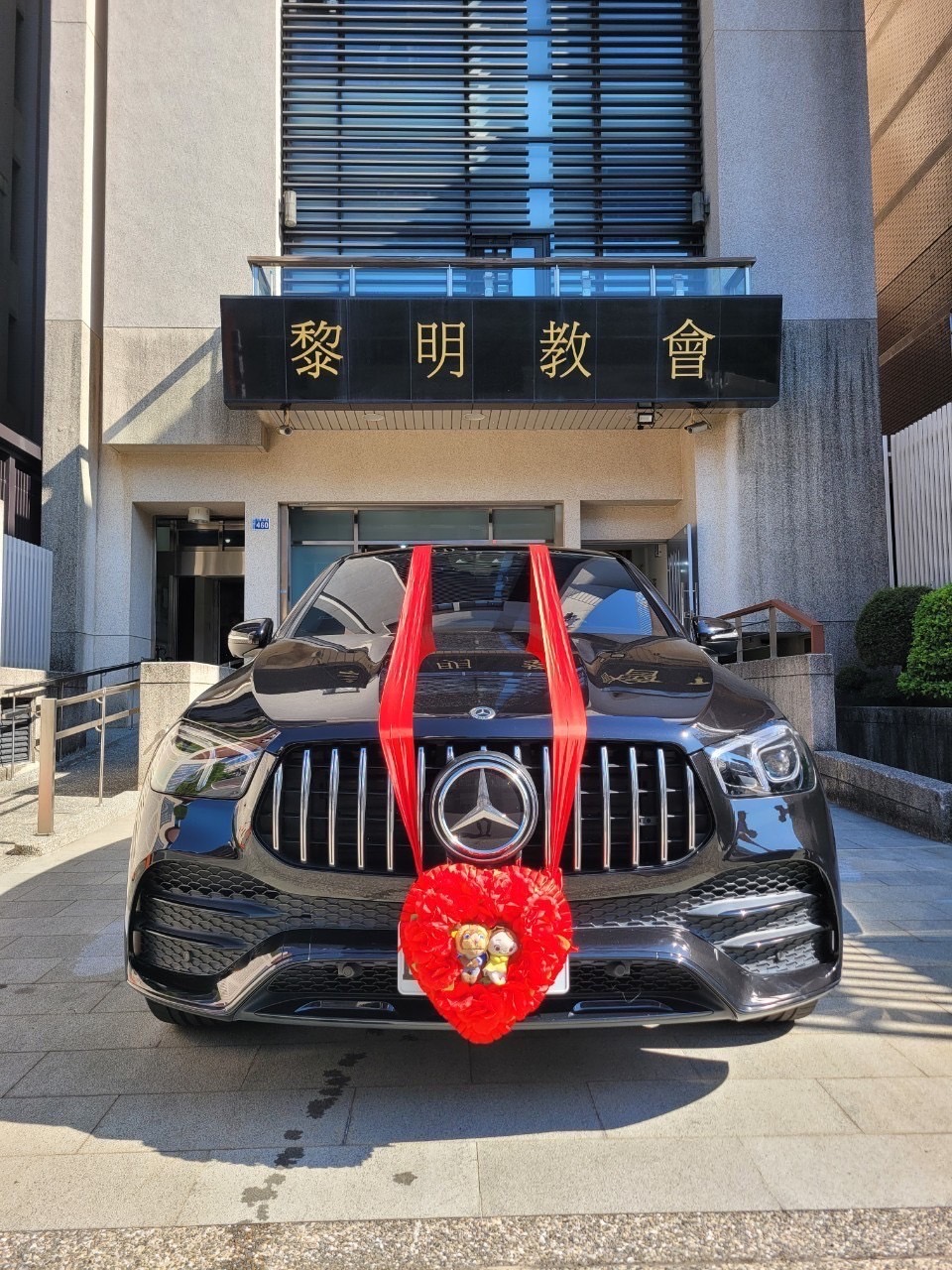 台中結婚禮車熱門車款-霸氣搭配  賓士GLE